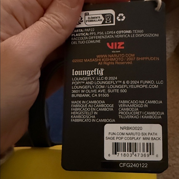 Naruto Loungefly Yellow and Black Backpack - Picture 6 of 7